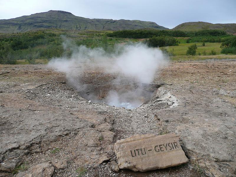 P1040035- Le terme geyser provient du nom du plus celebre geyser islandais, Geysir .JPG - Le terme geyser provient du nom du plus célèbre geyser islandais, Geysir